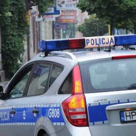Policjanci zatrzymali 2 osoby, w tym kierowcę podejrzewanego o śmiertelne potrącenie trójki pieszych w Świdniku